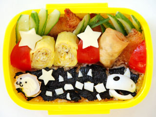 地面の中もお弁当の中も恐竜のホネ弁当